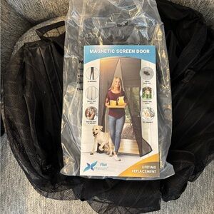 Magnetic screen door - 38 x 82 Inch NWT